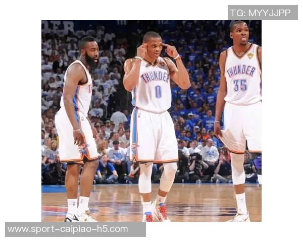 三位篮球巨星齐发力杜兰特威少哈登各自球队同日获胜喜讯传遍球迷圈